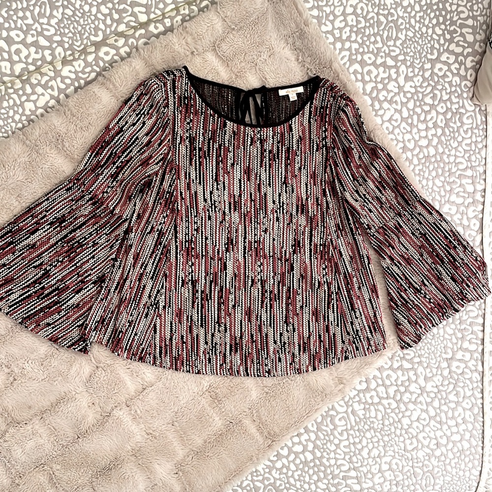 Ella Moss - Mesh top with flare sleeves tie back